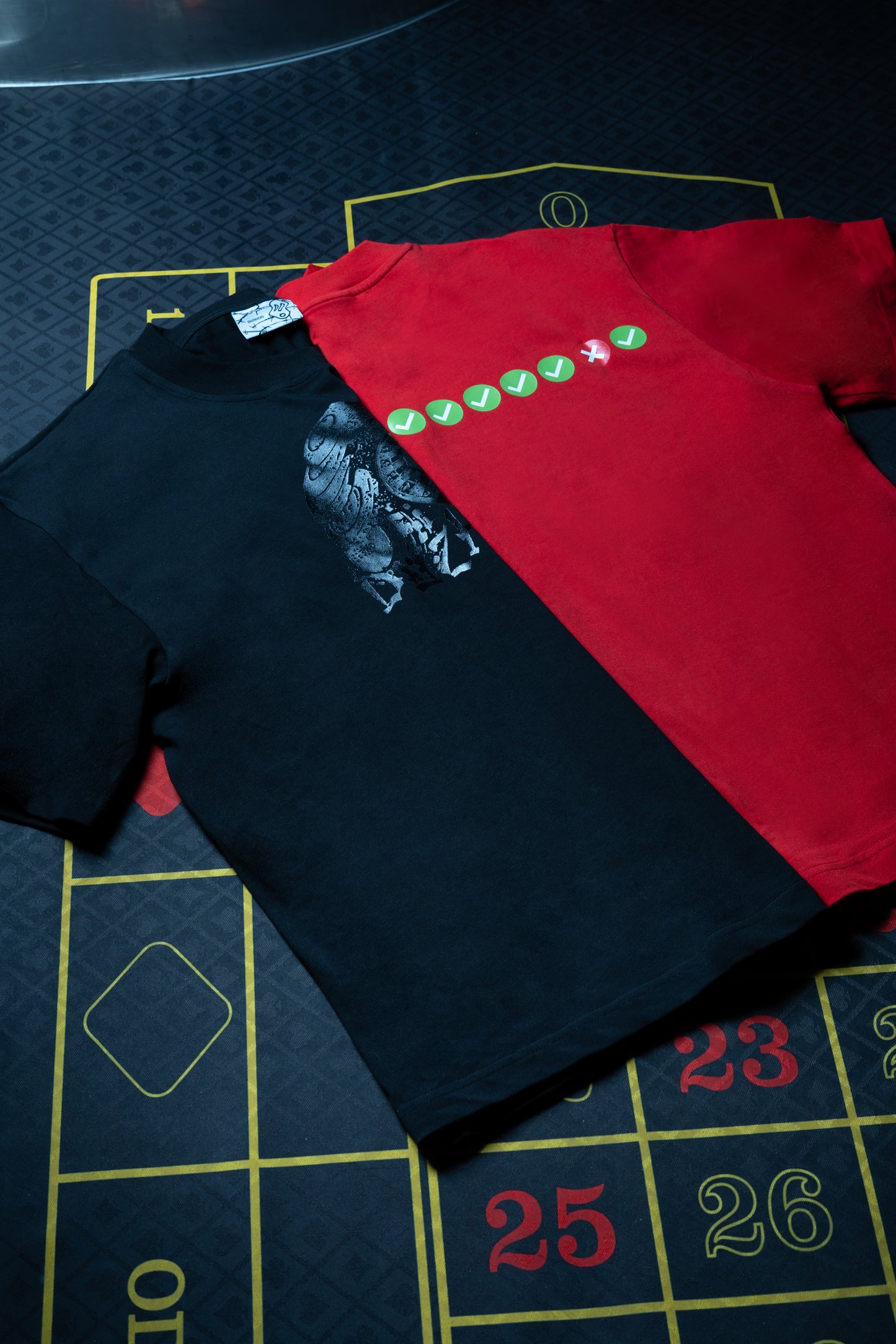 RED ROULETTE TEE