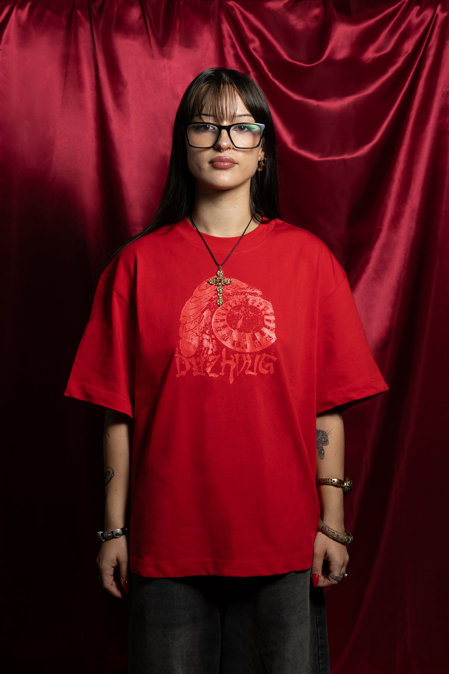 RED ROULETTE TEE